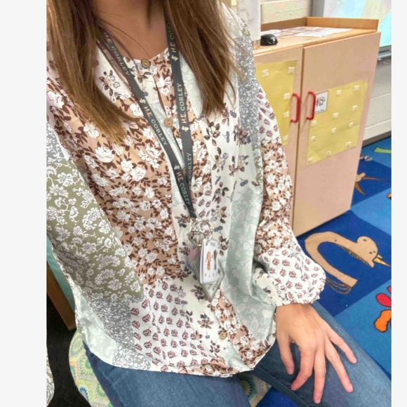 Boho Floral Print Button Down oversized Blouse - Picture 3 of 7